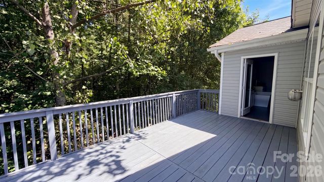 6226 Dumont Lane, Charlotte, NC 28269