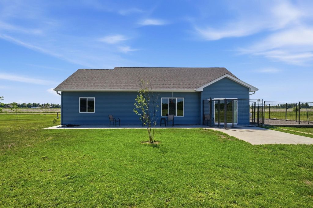 8594 Dolphin Road, Princeton, MN 55371 — photo 4