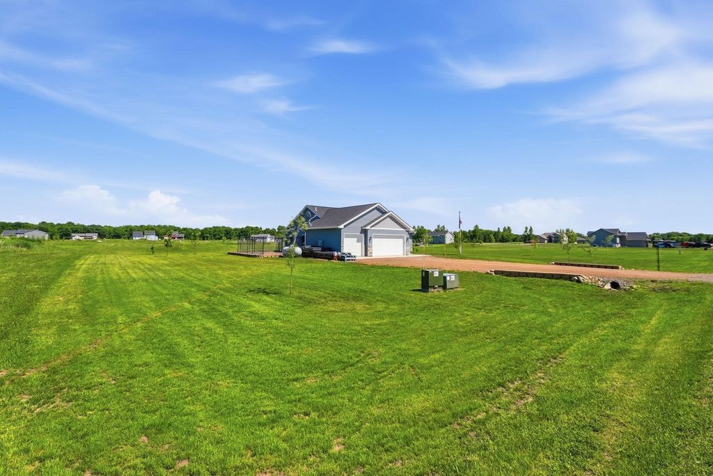 8594 Dolphin Road, Princeton, MN 55371 — photo 5