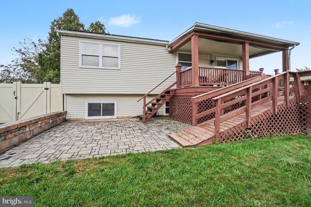 1519 WANDERING WAY, Harrisburg, PA 17110