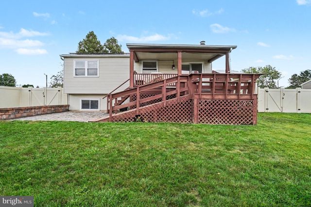 1519 WANDERING WAY, Harrisburg, PA 17110