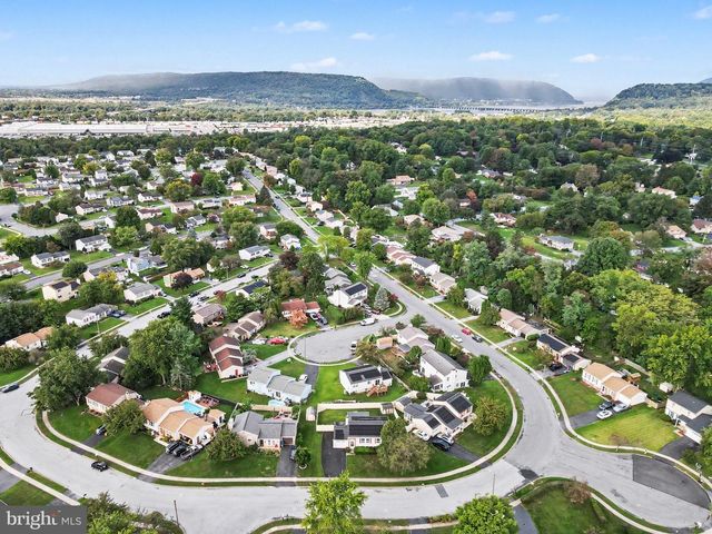 1519 WANDERING WAY, Harrisburg, PA 17110
