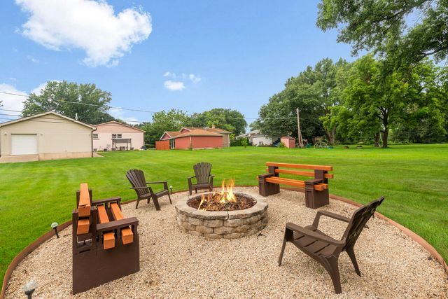 1331 S Lombard Avenue, Lombard, IL 60148