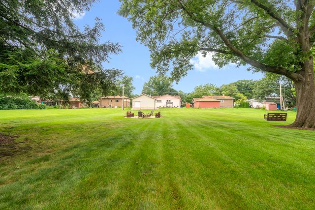 1331 S Lombard Avenue, Lombard, IL 60148