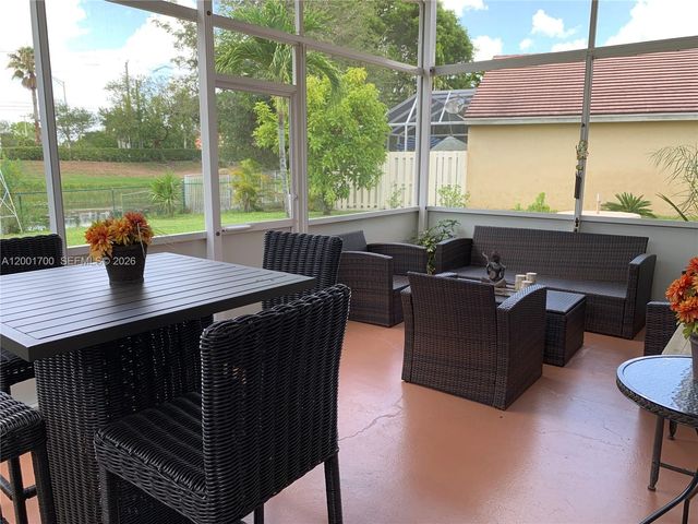 19409 NW 24th Pl, Pembroke Pines, FL 33029