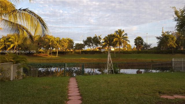 19409 NW 24th Pl, Pembroke Pines, FL 33029