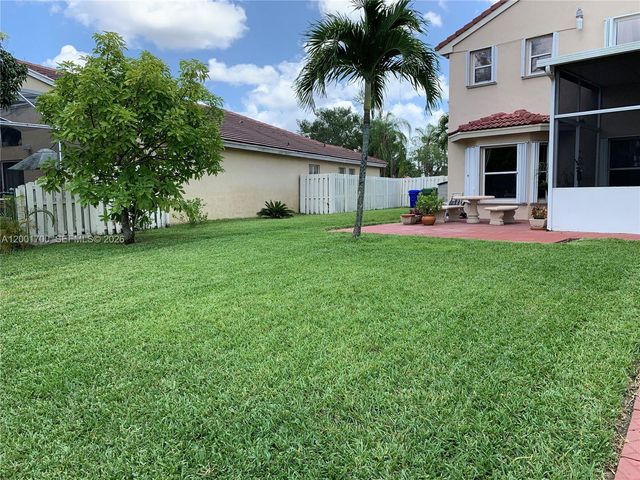 19409 NW 24th Pl, Pembroke Pines, FL 33029