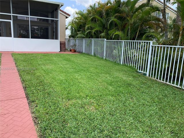 19409 NW 24th Pl, Pembroke Pines, FL 33029