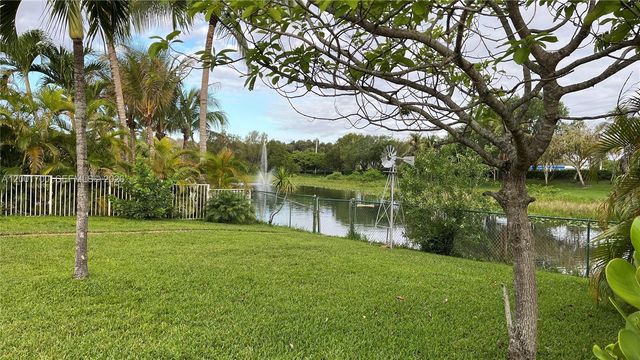 19409 NW 24th Pl, Pembroke Pines, FL 33029