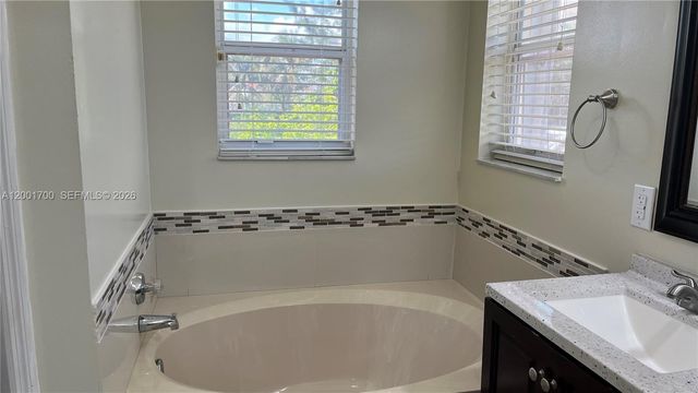 19409 NW 24th Pl, Pembroke Pines, FL 33029