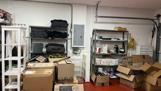 19409 NW 24th Pl, Pembroke Pines, FL 33029