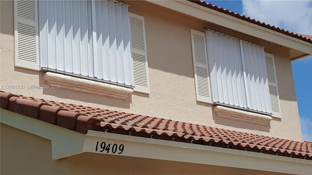 19409 NW 24th Pl, Pembroke Pines, FL 33029