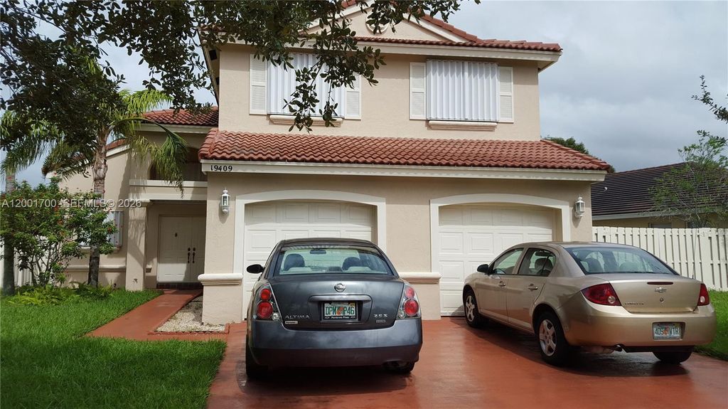 19409 NW 24th Pl, Pembroke Pines, FL 33029