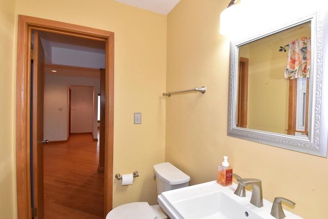 2091 E Spruce COURT, Oak Creek, WI 53154