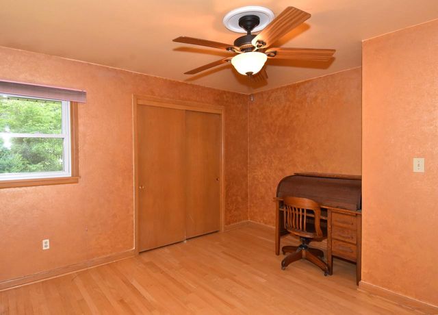 2091 E Spruce COURT, Oak Creek, WI 53154