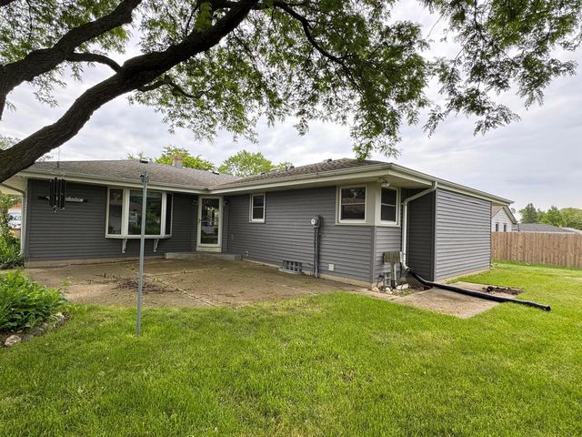 2091 E Spruce COURT, Oak Creek, WI 53154