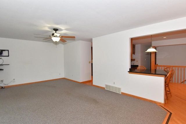 2091 E Spruce COURT, Oak Creek, WI 53154