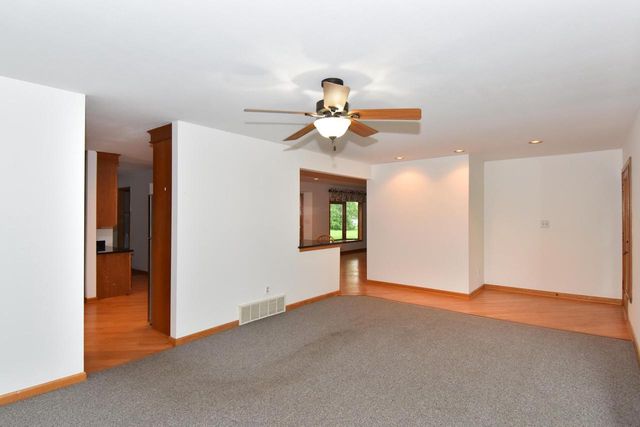 2091 E Spruce COURT, Oak Creek, WI 53154