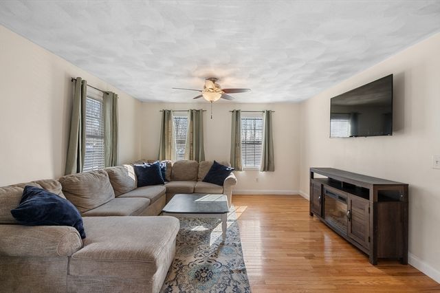 80 Dwight St, Haverhill, MA 01830