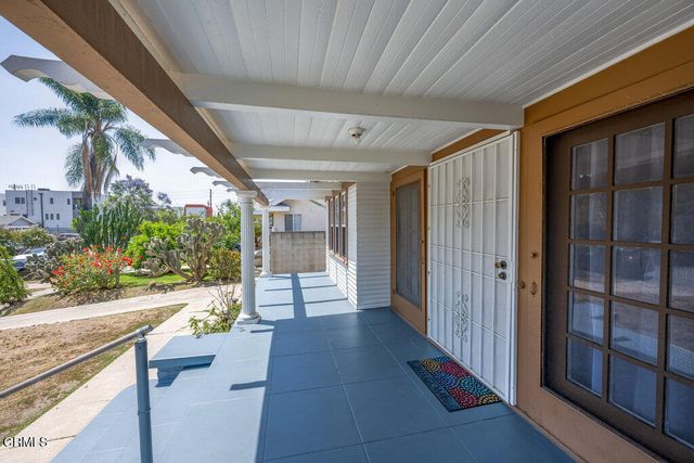 1139 N Heliotrope Drive, Los Angeles, CA 90029