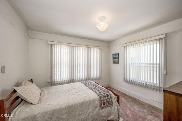 1139 N Heliotrope Drive, Los Angeles, CA 90029