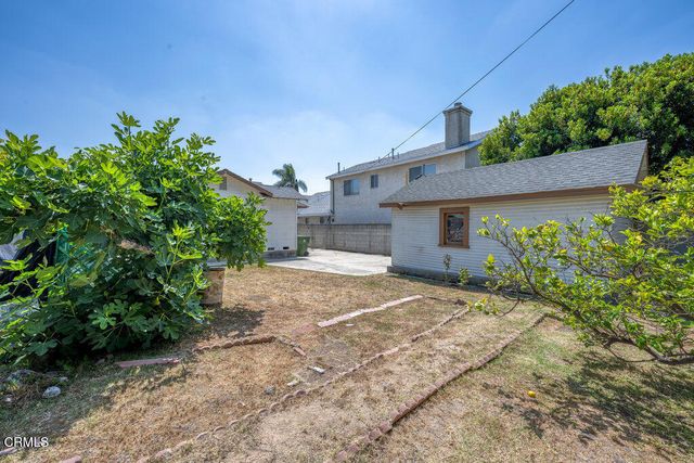 1139 N Heliotrope Drive, Los Angeles, CA 90029