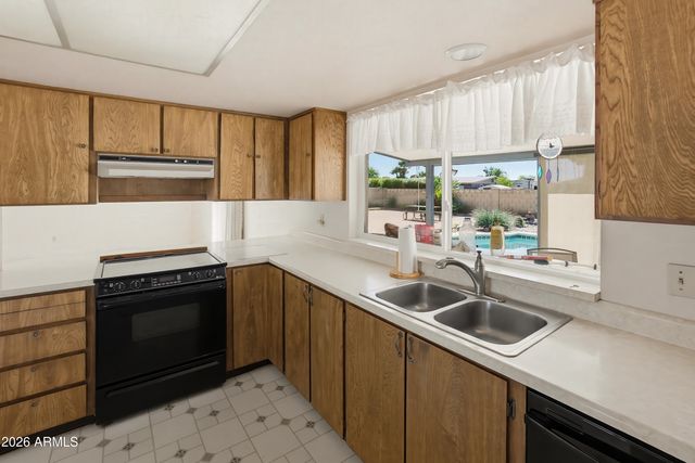 13618 N 21ST Drive, Phoenix, AZ 85029