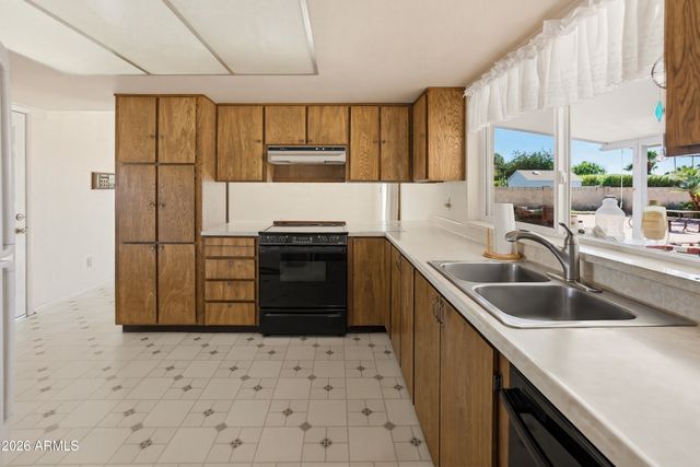 13618 N 21ST Drive, Phoenix, AZ 85029