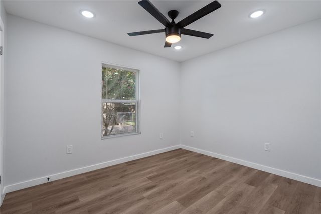 313 Charles ST, Rockdale, TX 76567