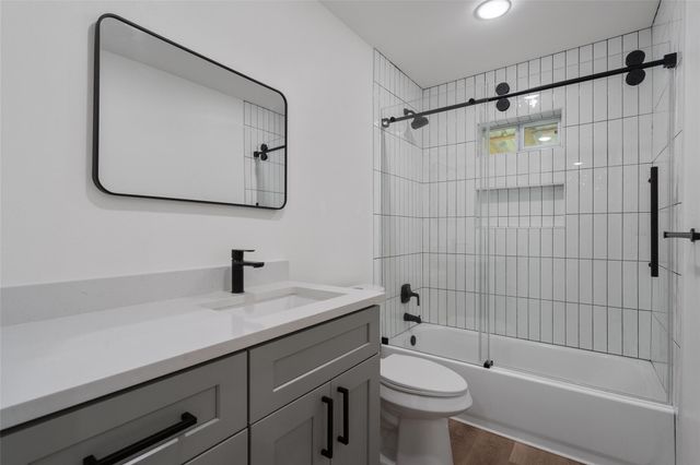 313 Charles ST, Rockdale, TX 76567