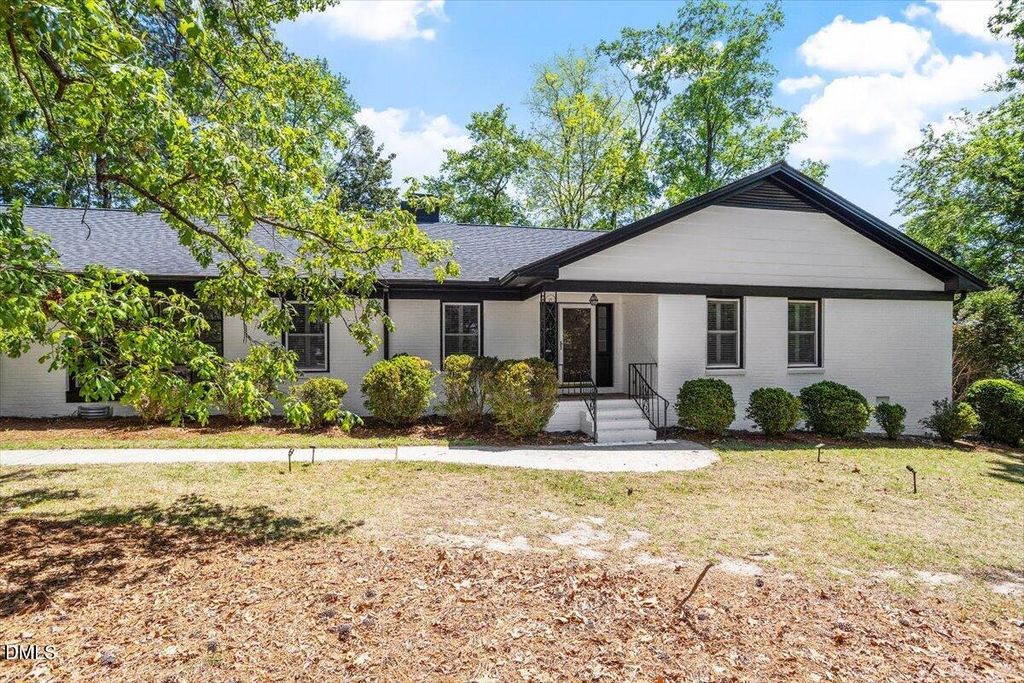 2309 Stewart Street, Fuquay Varina, NC 27526