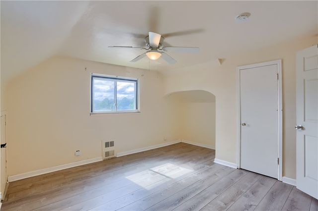 673 Miller, Clairton, PA 15025