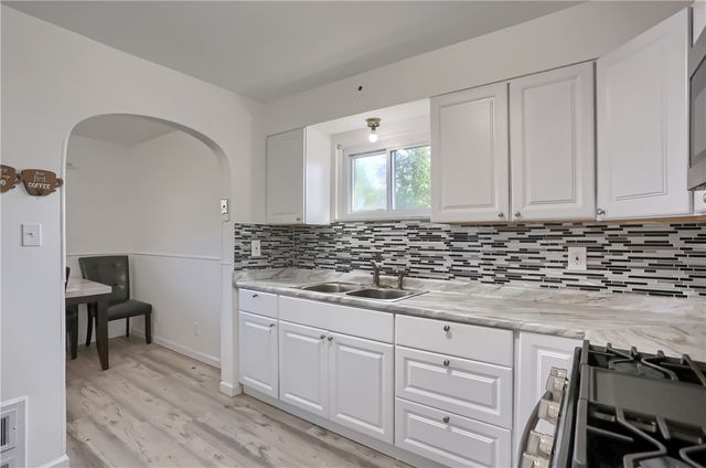 673 Miller, Clairton, PA 15025
