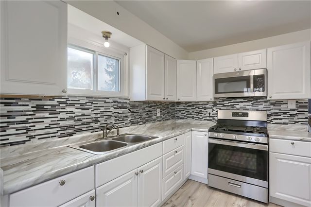 673 Miller, Clairton, PA 15025