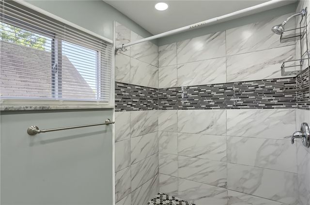 673 Miller, Clairton, PA 15025