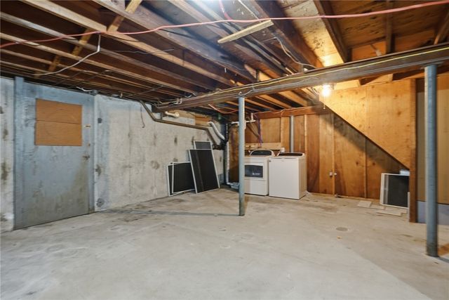 22 Carriage Drive, Lincoln, RI 02865