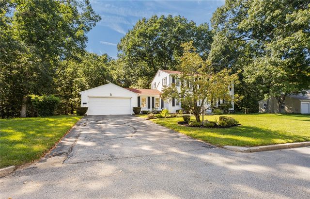 22 Carriage Drive, Lincoln, RI 02865