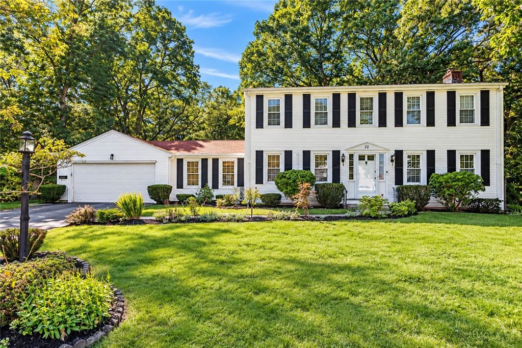 22 Carriage Drive, Lincoln, RI 02865