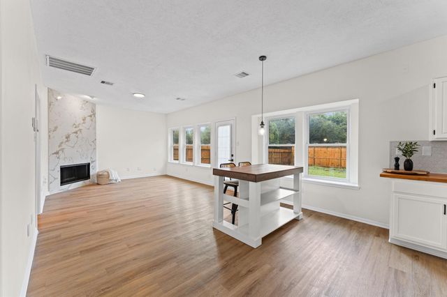 2859 Crest Park Drive, Houston, TX 77082