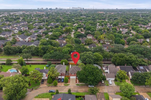 2859 Crest Park Drive, Houston, TX 77082