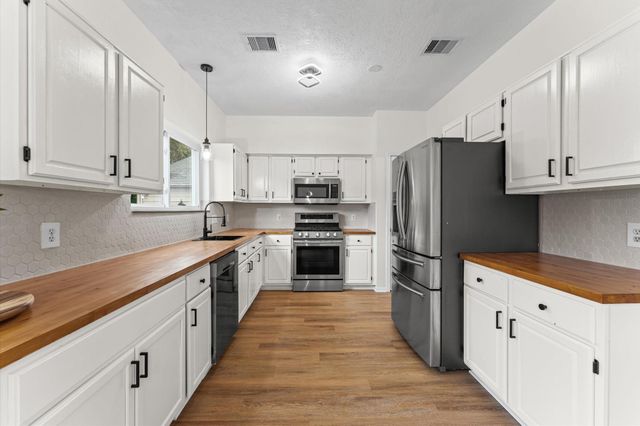 2859 Crest Park Drive, Houston, TX 77082