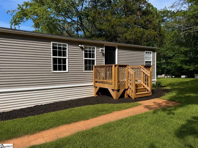 181 Woodland Road, Marietta, SC 29661