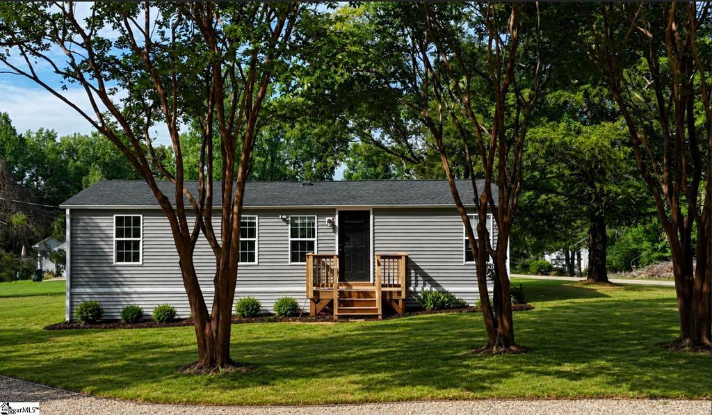 181 Woodland Road, Marietta, SC 29661