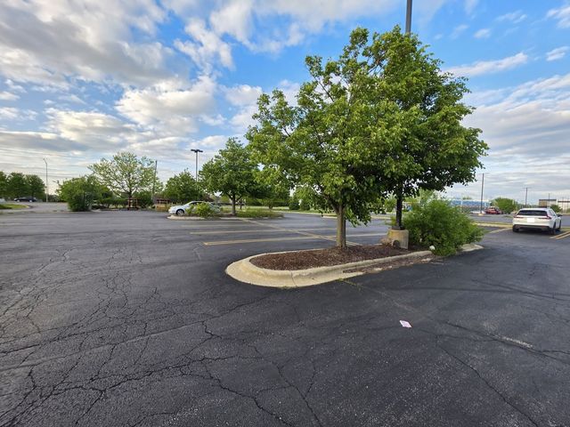 608 E North Avenue, Carol Stream, IL 60188