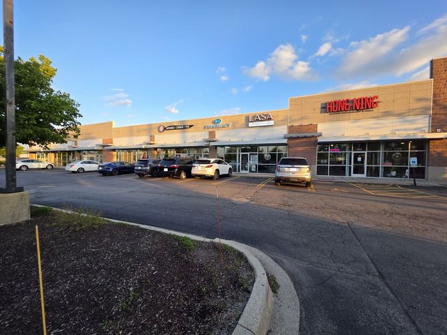 608 E North Avenue, Carol Stream, IL 60188