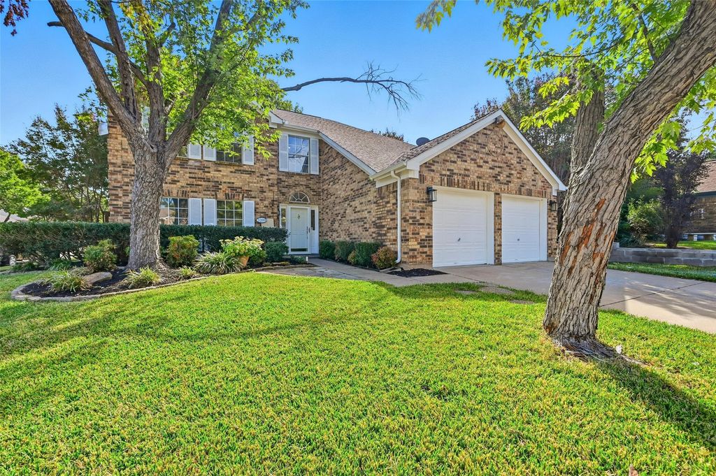 3209 Rustic Woods Drive, Bedford, TX 76021