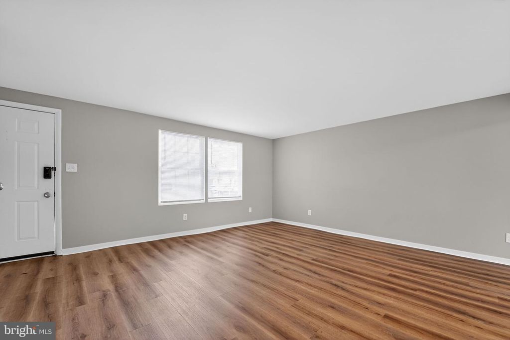 Image 5 of property listing at 714 FRANS DR, Abingdon, MD 21009