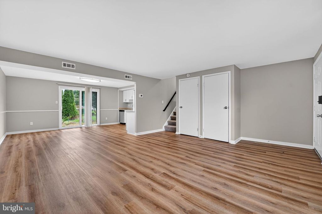 Image 7 of property listing at 714 FRANS DR, Abingdon, MD 21009