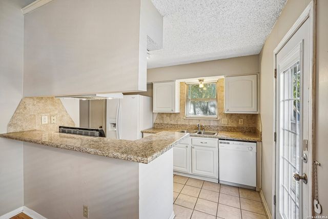 3806 Candlecrown Ct, San Antonio, TX 78244