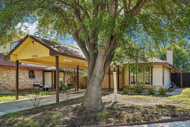 3806 Candlecrown Ct, San Antonio, TX 78244